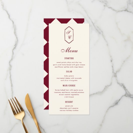 Elegant Retro Checkered Burgundy Wedding Menu (Voorkant / Achterkant in situ)