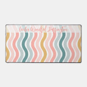 Elegant Retro Wavy Stripes Personalized Desk Mat (Voorkant)