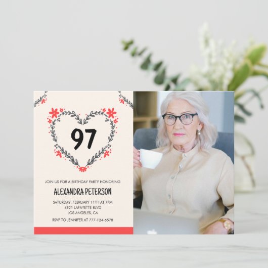 Elegant Rode Bloemhart voor haar 97ste verjaardag Kaart (Staand voorkant)