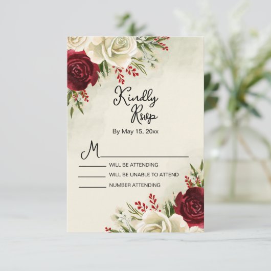Elegant  rode rozen Wedding RSVP Kaart (Staand voorkant)