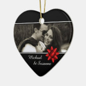 Elegant Romantic Custom Photo Red Ribbon Keramisch Ornament (Links)