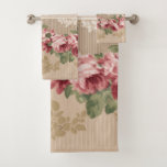 Elegant Romantisch Victoriaans Roze Bloemen Bad Handdoek<br><div class="desc">Lossige klieren van roze rozen en posieten die zijn geperst met ecru-bladeren,  rollen en decoratieve versieringen en verticaal getrande patronen op een donkere ecru-achtergrond.</div>