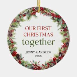 Elegant rood en groen Onze Eerste Kerstmis Keramisch Ornament