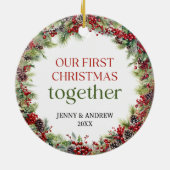 Elegant rood en groen Onze Eerste Kerstmis Keramisch Ornament (Achterkant)