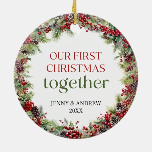 Elegant rood en groen Onze Eerste Kerstmis Keramisch Ornament (Achterkant)