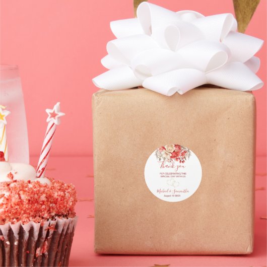 Elegant rood en ivoor Roos bruiloft Ronde Sticker (Feest)