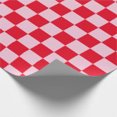 Elegant rood en roze schaakbord cadeaupapier (Hoek)