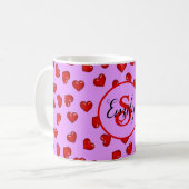 Elegant Rood hartpatroon op paarse monogram Koffiemok (Voorkant links)