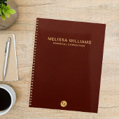 Elegant rood leder en gouden monogram Initiaal Planner