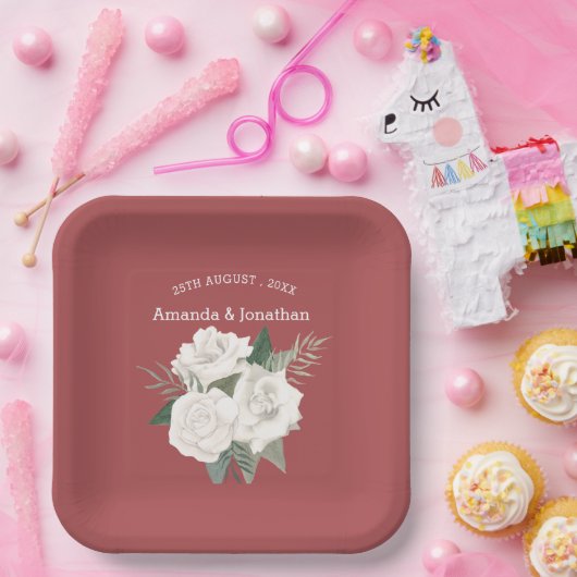 Elegant rood leer en witte rozen bruiloft papieren bordje (Feest)