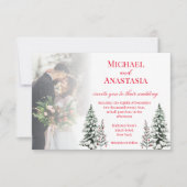 elegant rood script pijnboomboom wintertrouwfoto kaart (Voorkant)