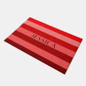 Elegant rood strepenpatroon aangepaste naam deurmat (Schuin)