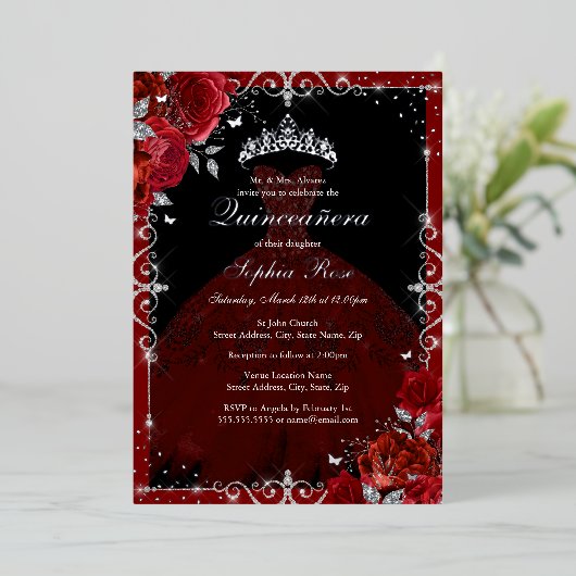 Elegant rood zilver Roos jurk quinceanera Folie Uitnodiging (Staand Voorkant)