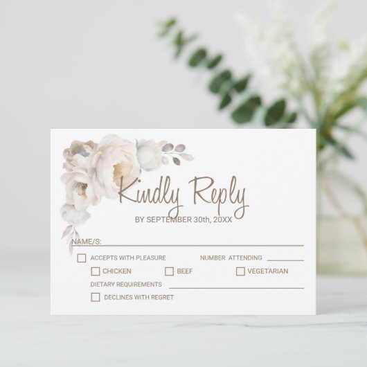 Elegant Roos Floral Wedding RSVP Kaartje (Staand voorkant)