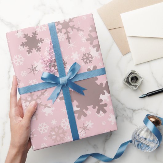 Elegant Roos Gold Kerstmis Snowflake Patroon Cadeaupapier (Geschenken)