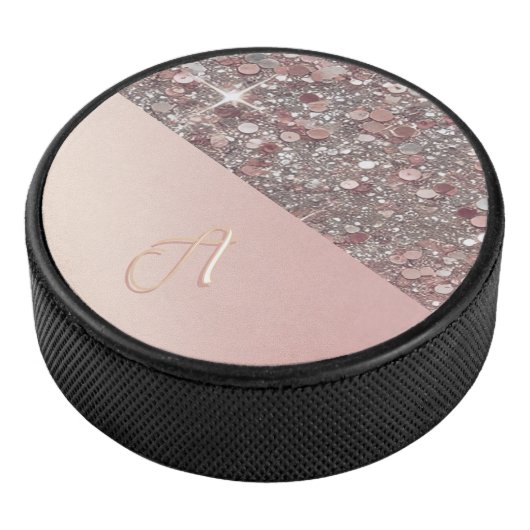 Elegant Roos Gold Monogram Puck (3/4)