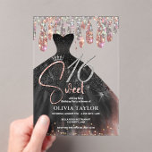 Elegant roos gouden zwarte jurk zoet 16 monogram acryl uitnodigingen (Insitu (Draagbaar))