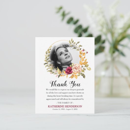 Elegant Roos Krans Foto Sympathy Memorial Bedankkaart (Staand voorkant)