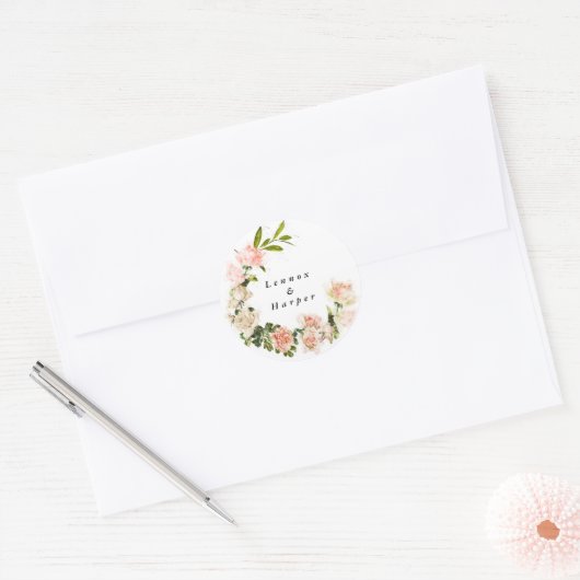 Elegant Roos Romance Wedding Ronde Sticker (Envelop)