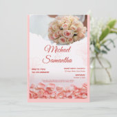 Elegant Rose Floral Wedding Invitation  Kaart (Staand voorkant)