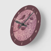 Elegant Rosy Brown Bird op Tree Leaf Natuur Ronde Klok (Hoek)