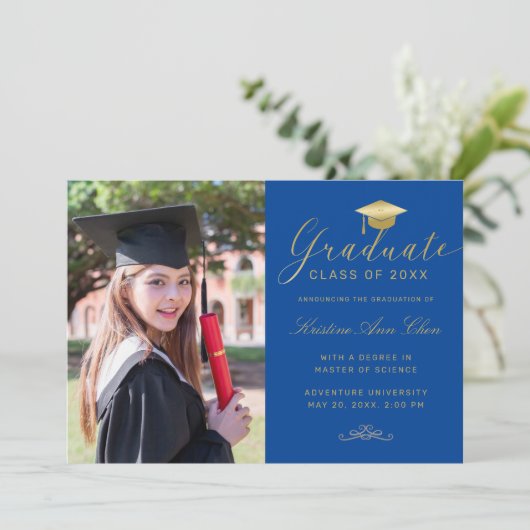 Elegant Royal Blue Gold Script Photo Afstuderen Aankondiging (Staand voorkant)