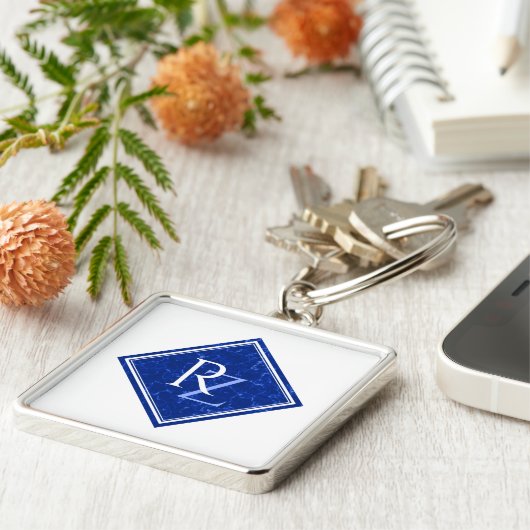 Elegant Royal Blue Marble Diamond Monogram Sleutelhanger (Zijkant)