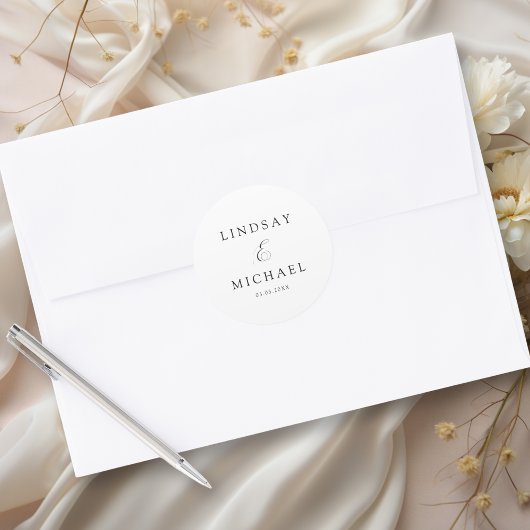 Elegant Royal White Script Wedding Ronde Sticker