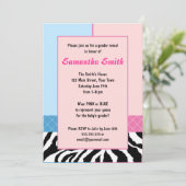 Elegant roze blauw Zebra Genderfeest Uitnodiging (Staand voorkant)