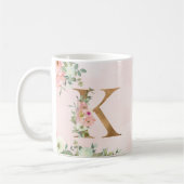 Elegant Roze Bloemen Monogram K Koffie Mok (Links)