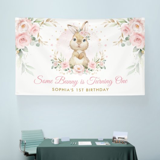 Elegant roze bloemenkonijn konijn meisje verjaarda spandoek (Beurs)