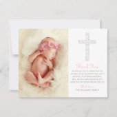 Elegant roze Floral Cross Baby Girl Baptisme Foto Bedankkaart (Voorkant)