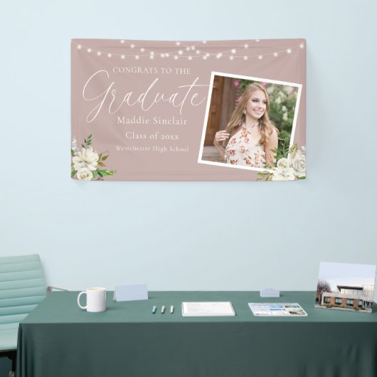 Elegant roze foto bloemig Afstuderen Spandoek (Beurs)