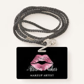 Elegant roze Glitter Kiss Makeup Artist Badge (Achterkant met draagriem)