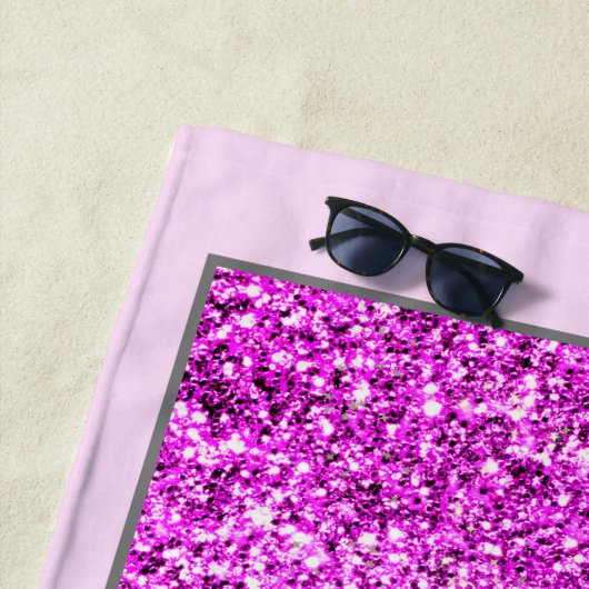 Elegant roze glitter monogram strandlaken (In situ)