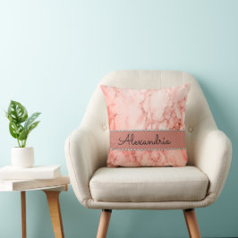 Elegant roze koraal marmer gepersonaliseerd kussen