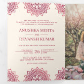 Elegant roze Mandala Traditioneel Indiaas huwelijk Drieluik Uitnodiging (Binnenzijde eerst)