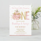 Elegant Roze Pompoen 1e Verjaardag Een Tweeling Me Kaart (Staand voorkant)