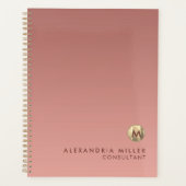 Elegant roze Rose Gold Monogram Benoeming Book Planner (Voorkant)