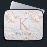 Elegant Roze Rose Gouden Folie Marmer Monogram Laptop Sleeve<br><div class="desc">Elegant Chic Blush Pink | Roos Gold Folie Monogram met trendy roze of roos gouden folie marmer en uw aangepaste naam en monogram.</div>