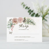 Elegant roze Roses Red Berries Greenery Wedding RSVP Kaartje (Staand voorkant)