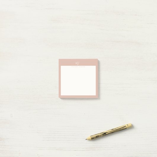 Elegant Roze Roze Script Monogram Post-it® Notes (Op bureau)