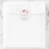 Elegant roze roze Waterverf Floral Script Weduwsch Ronde Sticker (Tas)
