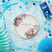 Elegant roze rozen met Bord van oud papier (Feest)