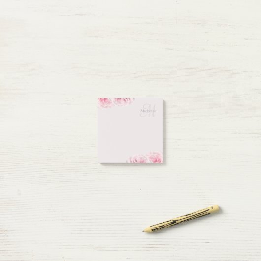Elegant roze rozen monogram Aangepaste naam Floral Post-it® Notes (Op bureau)