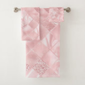 Elegant Roze Satijn Glitter Patroon Design Glam Bad Handdoek (Insitu)