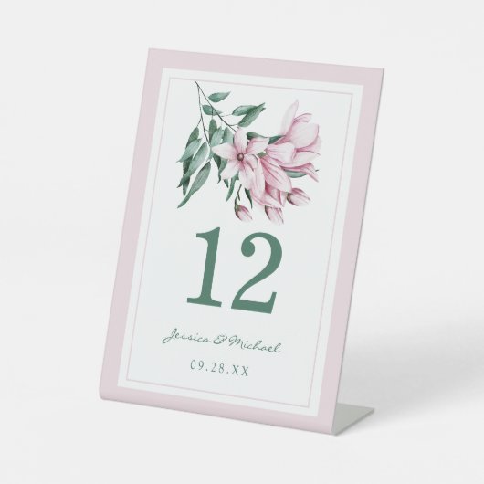 Elegant roze Waterverf Magnolia Floral Wedding Reclamebord Met Voetstuk (Voorkant)