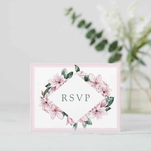 Elegant roze Waterverf Magnolia Wedding RSVP Briefkaart (Staand voorkant)
