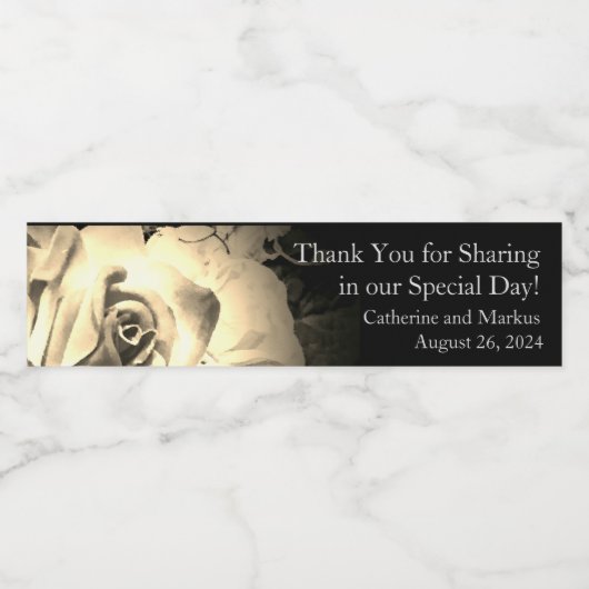 Elegant Rozen Monogrammen Waterfles Etiket (Enkel label)