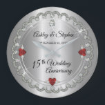 Elegant Ruby | Ruiten 15e Jubileum voor weddenscha Grote Klok<br><div class="desc">Opulente elegantie lijsten dit 15e trouwverjaardagsontwerp in een uniek gescalloped diamantontwerp met midden-traandiamant met hartvormige ruby accenten en faux toegevoegde sparkles op een zilvertoongradiënt. Let erop dat alle opschriften gedrukt zijn en alleen gemaakt zijn om zo echt mogelijk te lijken in een vlak, gedrukt ontwerp. Hieronder vallen ook metalen kijkgradiënten...</div>